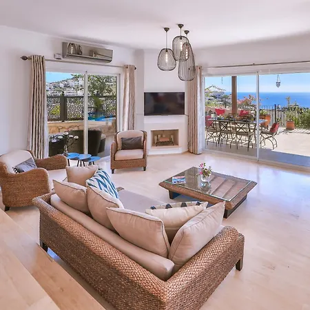 Villa Turquoise