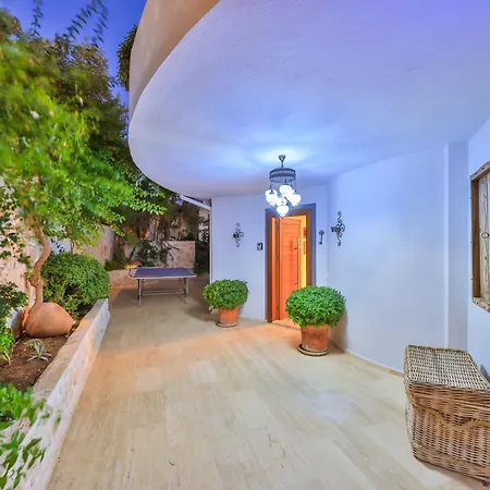 Turquoise Villa *